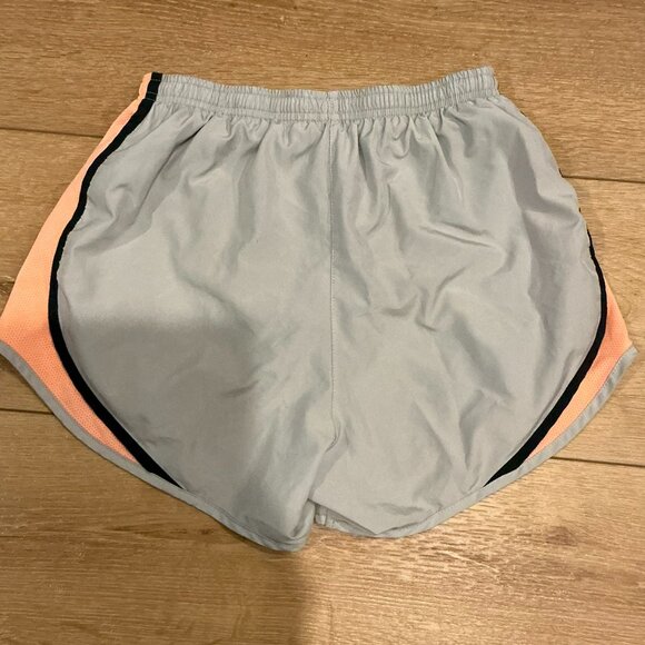 Nike Dri-Fit Running Shorts - Picture 2 of 3